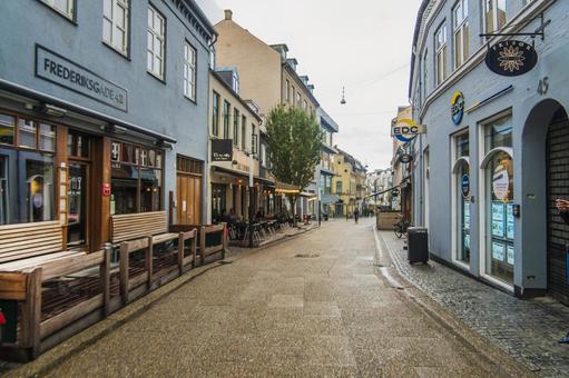 海外 「ヨーロッパの街並みイメージ」フリー素材3枚セットブログのアイキャッチ・旅行のイメージ画像にFREEFREE”美容・女性専門”素材サイト