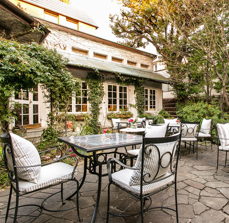 渋谷・公園通りにアートカフェ「24 7」－トーキョーワンダーサイトに併設 - シブヤ経済新聞