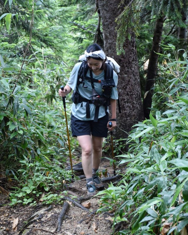 夏山登山コーデ」のアイデア 130 件山ガール ファッション, 山ガール,