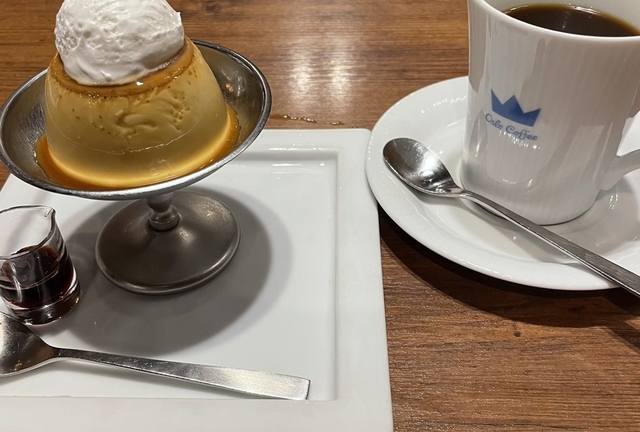 横浜駅 平日・土日祝・モーニング 横浜駅西口にある昭和の匂いが漂うレトロな喫茶店『横濱珈琲店五番街』でモーニング！全席喫煙！珈琲つきのトーストセットは400円から！ - 東京・横浜グルメ散歩日記