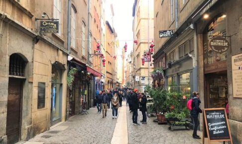 ユーロエステートの地区・治安・生活情報：パリ12区のメトロ：Gare de Lyon リヨン駅