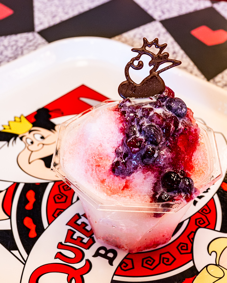 夕食に利用してみた「クイーンオブハートのバンケットホール」 ファンタジーランド