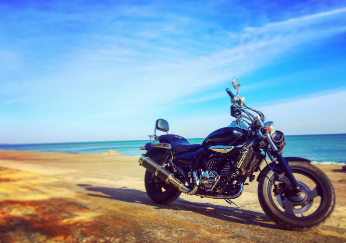雄大な海を眺めて気分スッキリ！バイクで行く夏の海 バイク専用SNS「モトクル」バイクブロス・マガジンズ