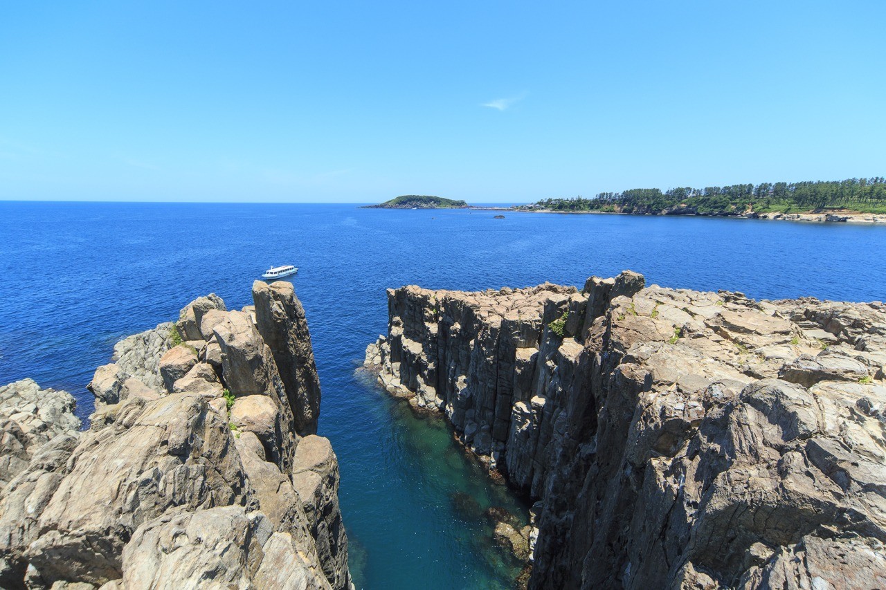 東尋坊 福井県坂井市再発見!日本の真ん中 SNSハッシュタグキャンペーン!再発見日本の真ん中福井県東尋坊絶景海岸観光旅行写真旅行好きな人と繋がりたい写真好きな人と繋がりたいjapanarchitectureいつか旅に出る日somewheresomeday