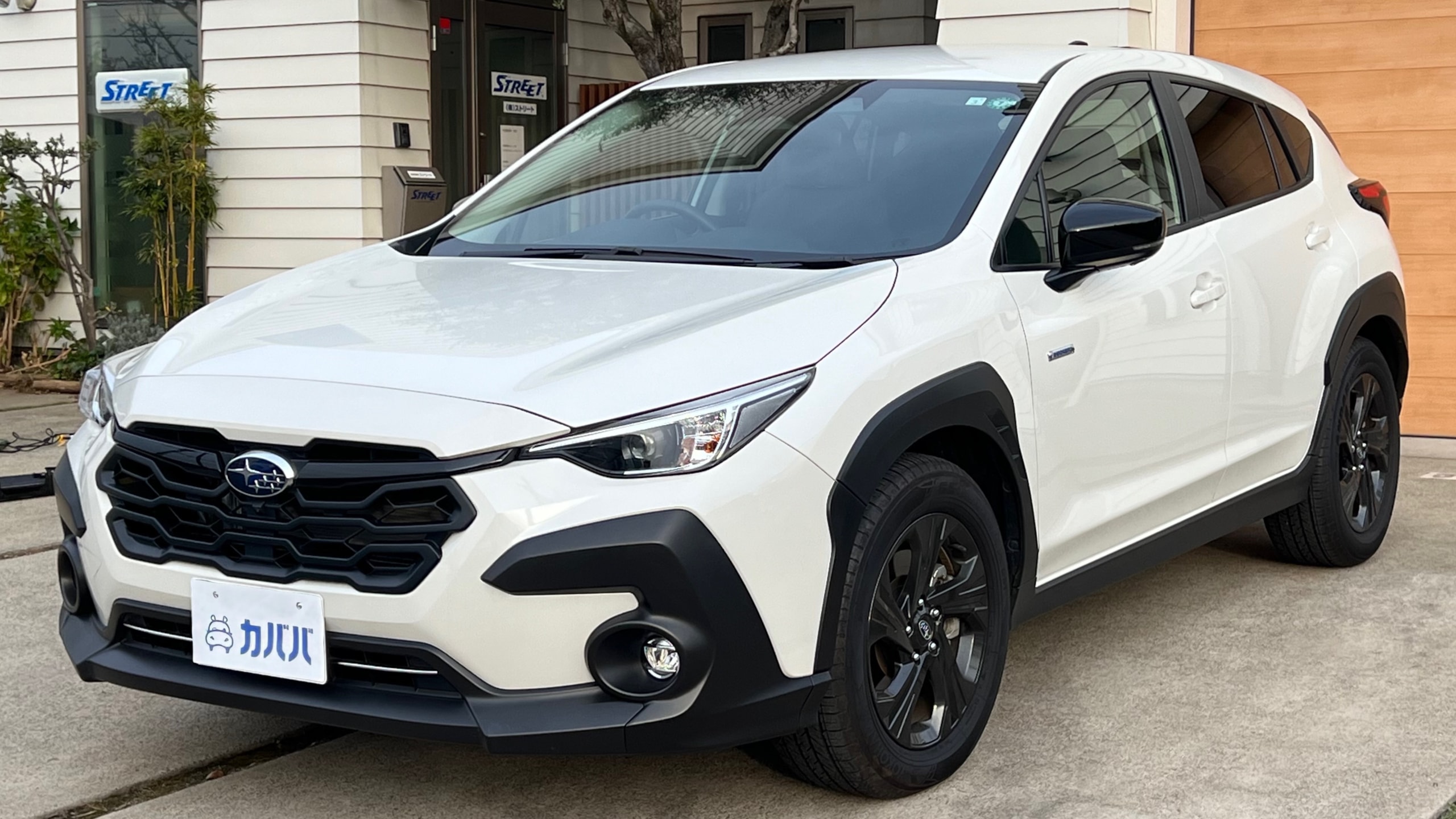 新型スバル クロストレック特集！キャビン＆荷室の使い勝手をチェック！中古車なら グーネット