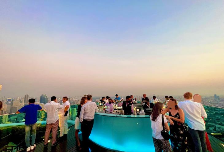 世界一高い！タイの「スカイバー」でいつもと違うバンコクの幻想的な夜景を楽しもうTABIPPO.NET