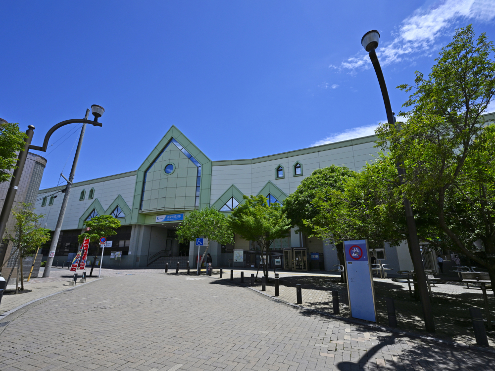 小田急 和泉多摩川駅 駅広告のご紹介駅看板.com