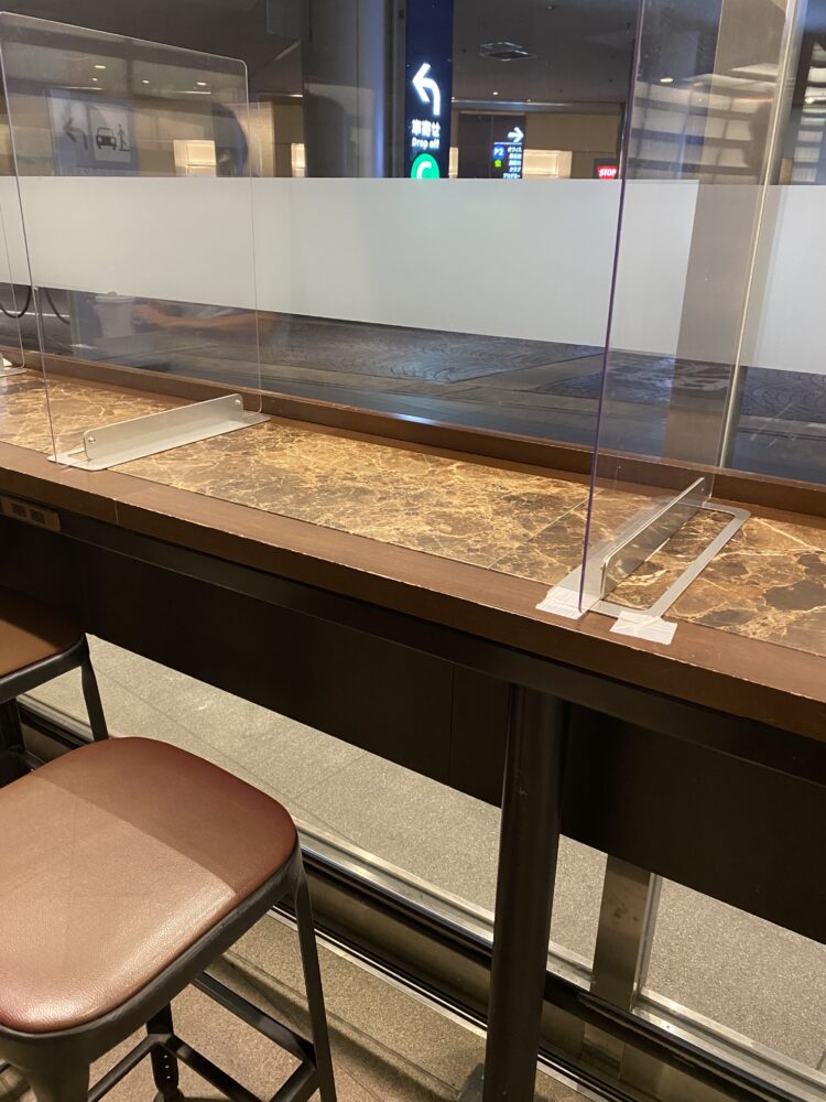 スターバックス コーヒー ウェストウォーク ラウンジ店六本木ヒルズ -