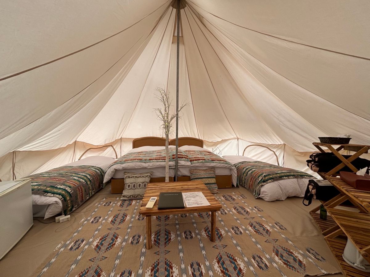 式根島観光協会凪グランピング