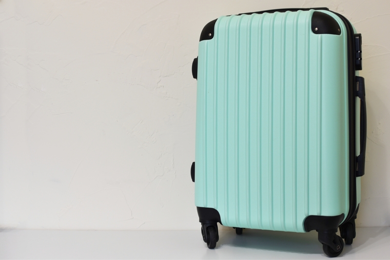 完全ガイド スーツケースのステッカーが売ってる場所と選び方リュクススーツケース