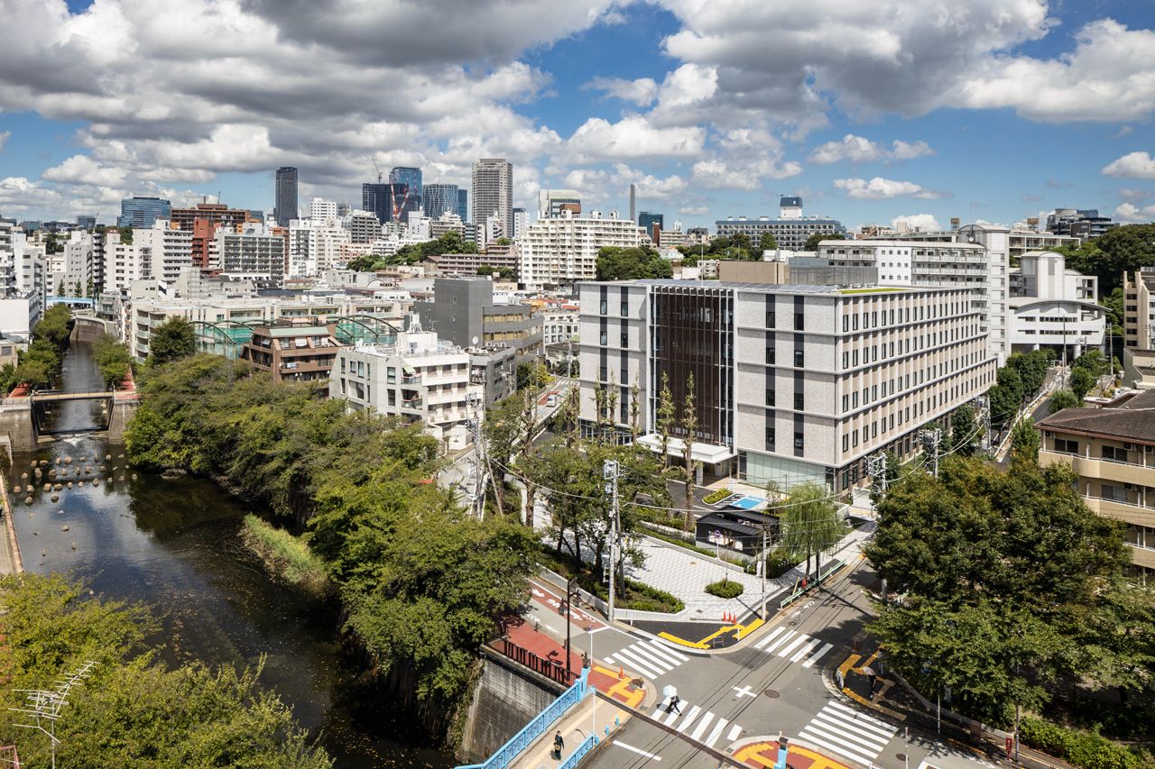 中目黒駅から目黒区役所 目黒区総合庁舎 へ歩く！ Naka-meguro sta.⇒MEGURO