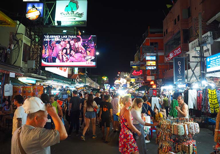 カオサン通りへの行き方や夜遊びの仕方・おすすめゴーゴバーのご紹介海外ノマドラボ