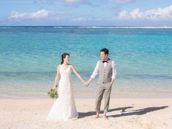 グアムビーチで撮れるフォトウェディングプラン Ushers' Photoグアム