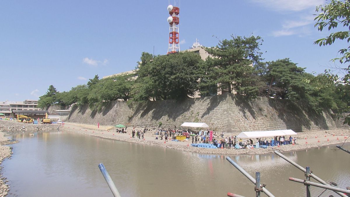 ふくい城巡り 福井新聞社