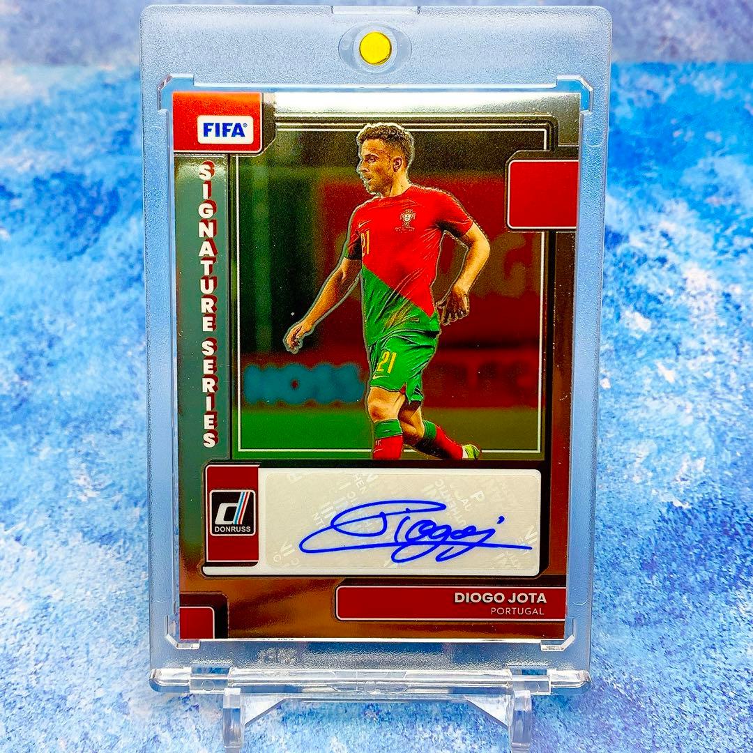 🇵🇹ジョタ の葬儀が執り行われる 🕊️ ポルトガル・ポルト近郊のゴンドマルにある教会で執り行われたディオゴ・ジョタと弟アンドレ・シウバの葬儀。