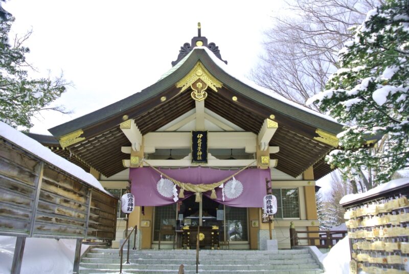 彌彦神社＞札幌市の街中で緑の香りを感じられる神社札幌のおすすめ観光・レジャースポットなら旅色