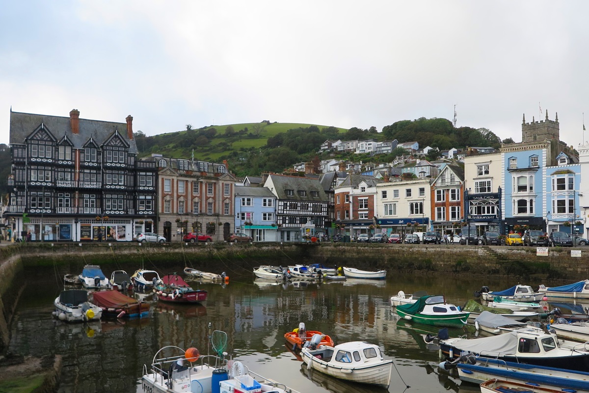 ノース・デボン・ディストリクト個人旅行ガイド 2025年 ：おすすめの周辺アクティビティ、人気観光スポット、旅程の計画、宿泊施設、グルメ、交通機関、天気など、旅行に必要な情報が満載 2025年10月更新Trip.com