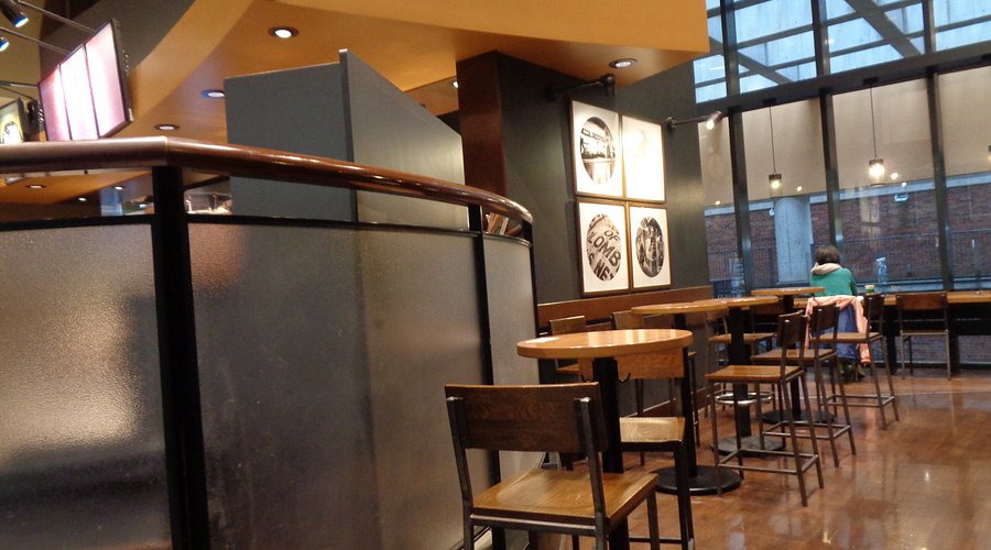 ☆ 0439 汐留シティセンター店☆スタバカと新店スターバックスとの終わりなきいたちごっこ＿￣○世界スタバ 訪問3500店舗達成！コメ返はできないでスタバ