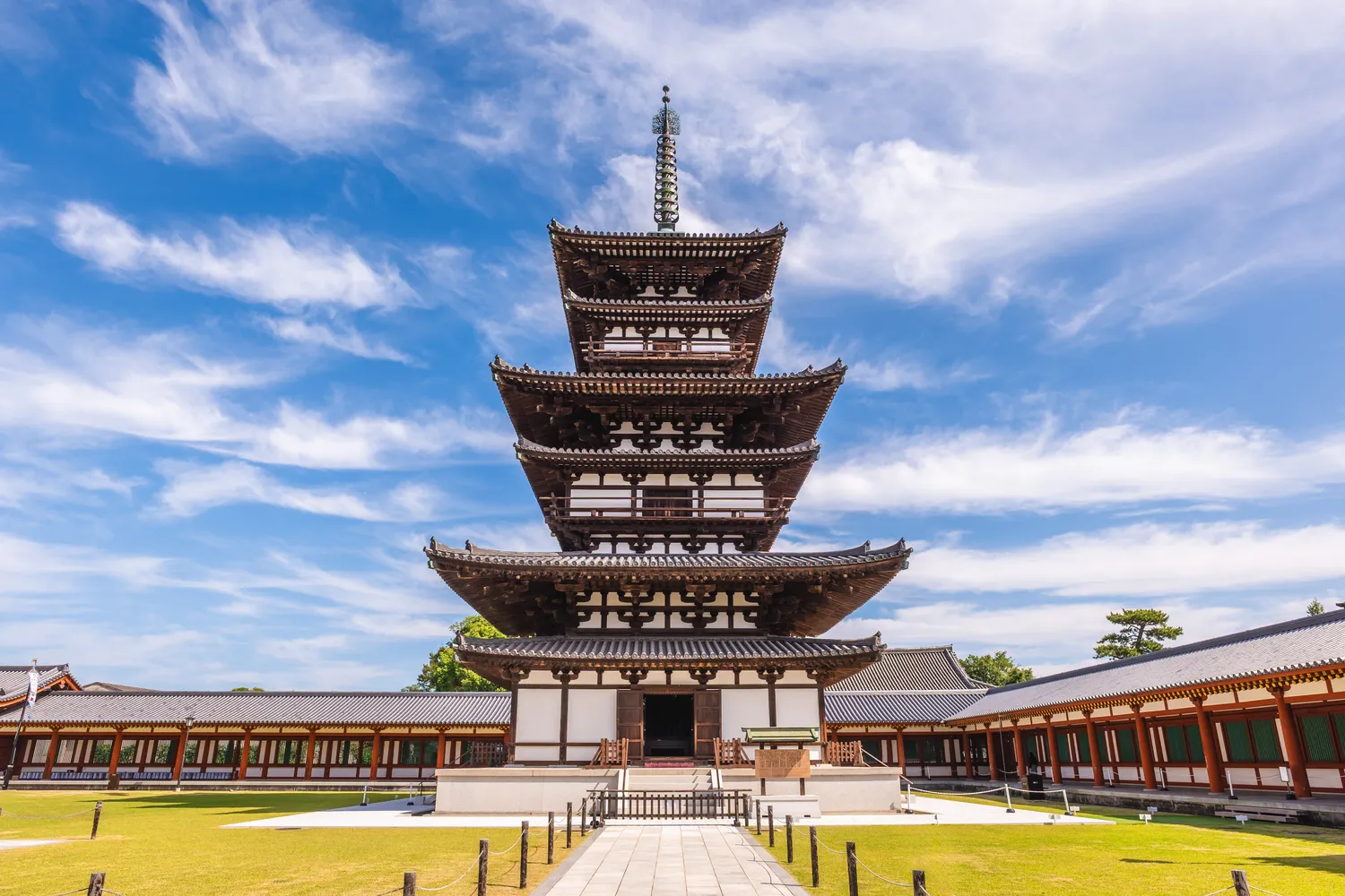 Shutterstock 2710939247